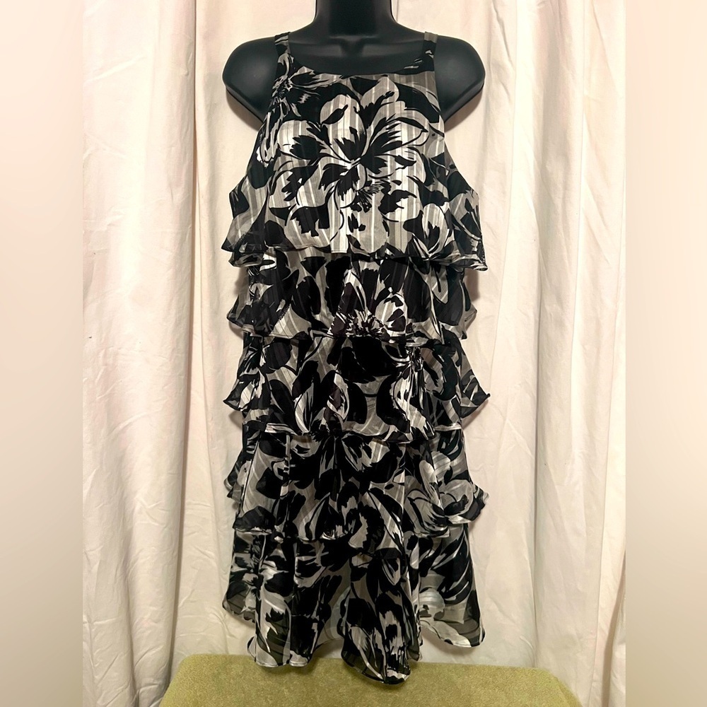 Collections by Dress Barn Womens Sz 16 Blk/Wht Layered Lightweight Summer Dress